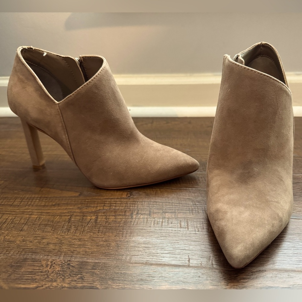 Vince Camuto ~ NEW Selsta Ankle Boot Size 7.5 Tuscan Taupe